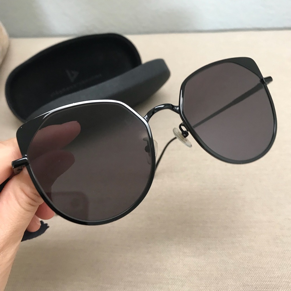 Stephane + Christian  Cat Eye Sunglasses - Black